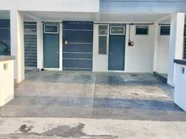 Townhouse for sale in Tanjong Sepat, Selangor