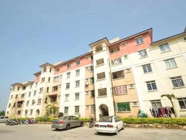 Apartment for sale in Tanjong Sepat, Selangor