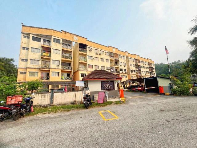 Apartment for sale in Kajang, Langat