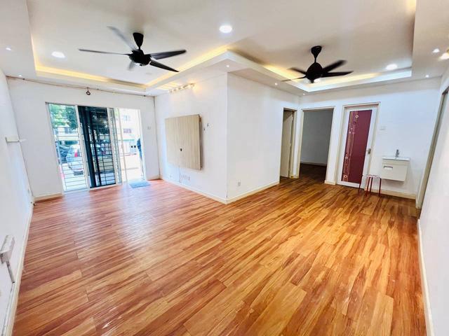 Apartment for sale in Petaling, Subang Jaya