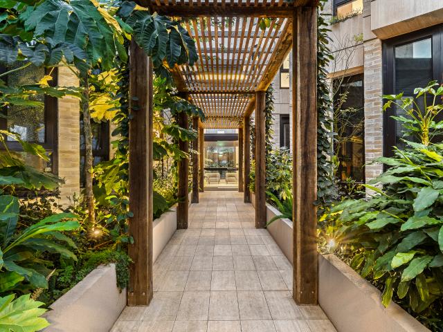 Apartment for sale in Hampton, Melbourne