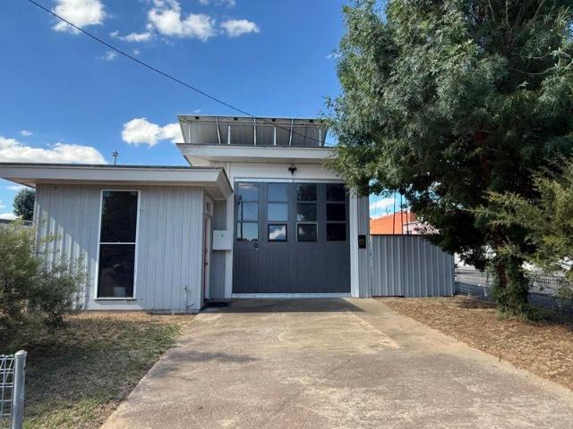 Granny Flat for rent in Boorowa, New South Wales