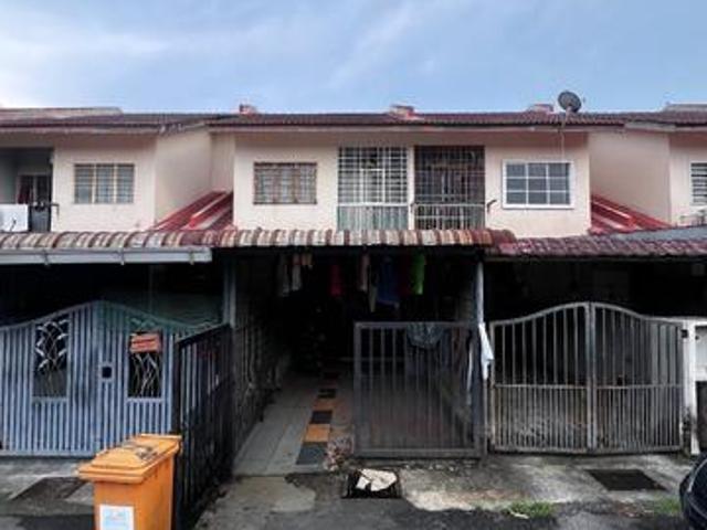 Townhouse for sale in Petaling, Alam Impian