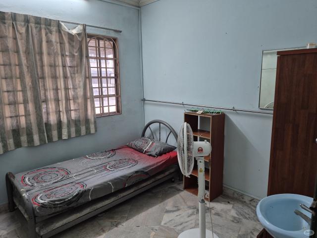 Room for rent in Petaling, Subang Jaya