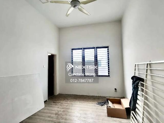 Shop for sale in Johor