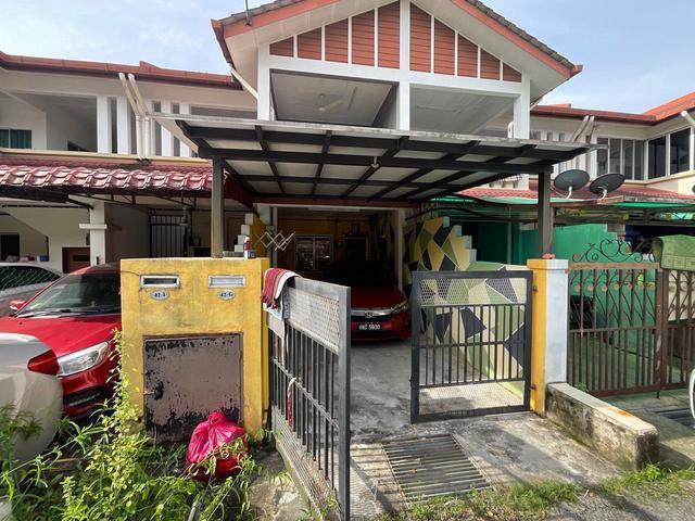 Townhouse for sale in Selayang, Selangor