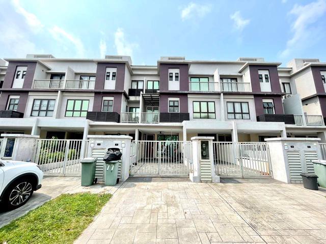 Townhouse for sale in Bandar Baru Bangi, Majlis Perbandaran Kajang