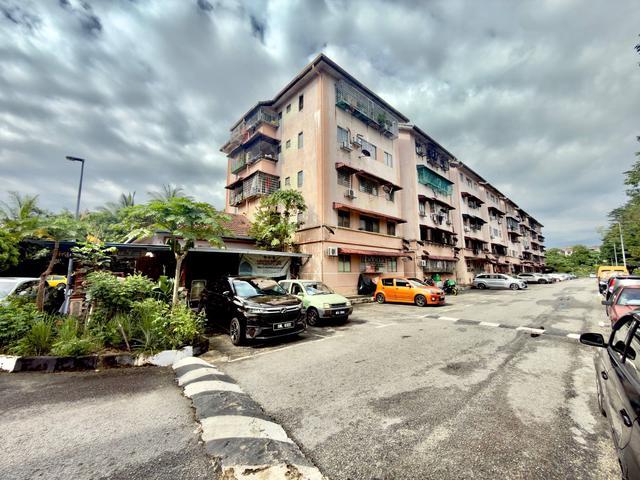Apartment for sale in Kajang, Langat