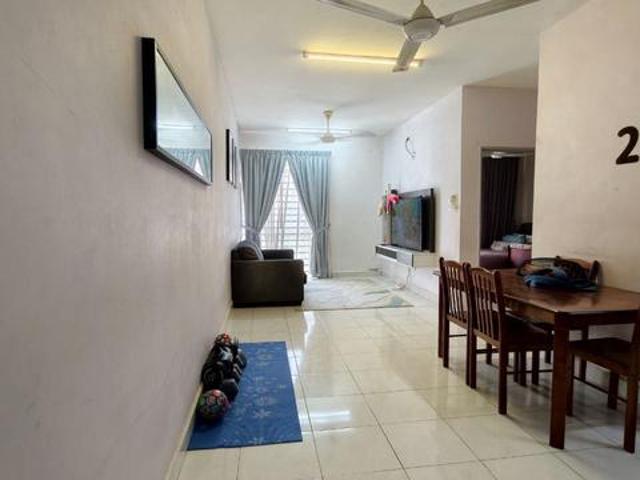 Apartment for sale in Tanjong Sepat, Selangor