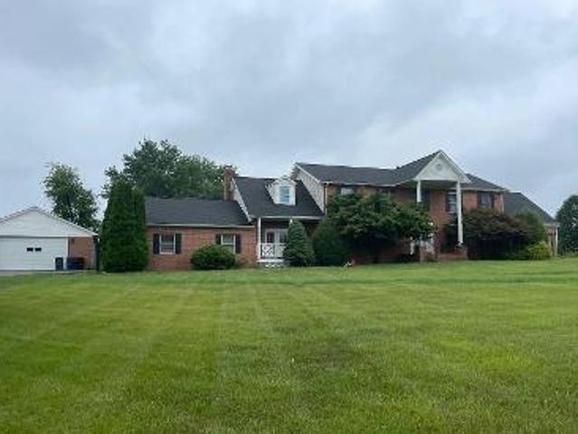 House for sale in Summit Point, West Virginia