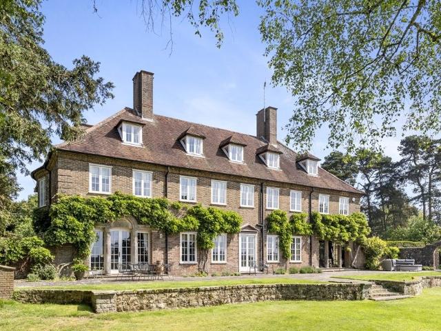 House for rent in Horsham, West Sussex