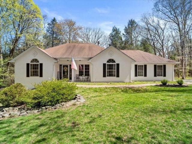 House for sale in Cresco
