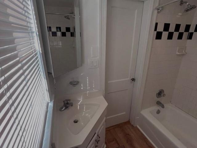 Apartment for rent in Stonewall Court, Richmond