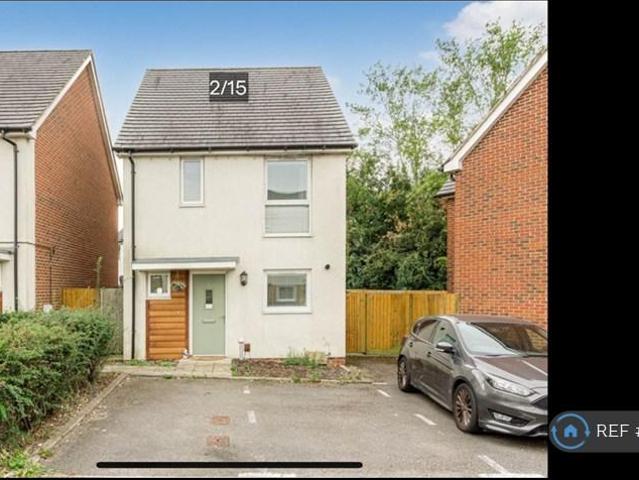 House for rent in Redhouse Park, Milton Keynes
