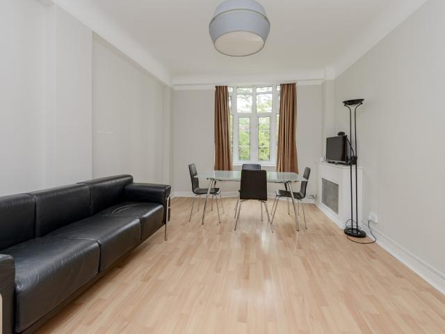 Apartment for rent in St. John's Wood, Greater London