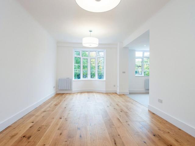 Apartment for rent in St. John's Wood, Greater London