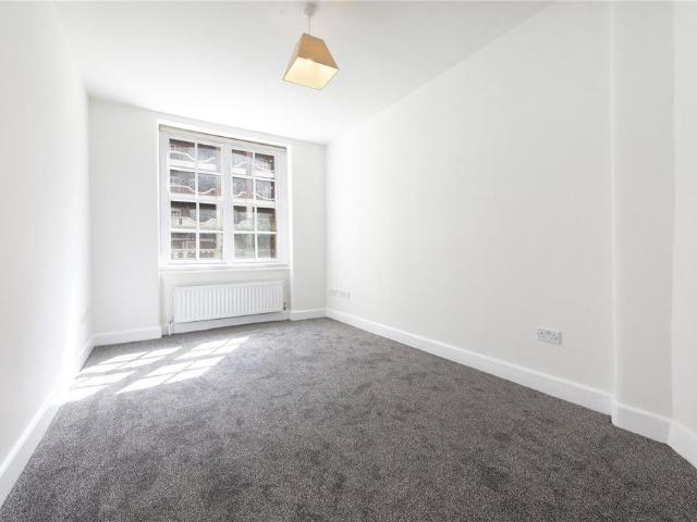 Apartment for rent in St. John's Wood, Greater London