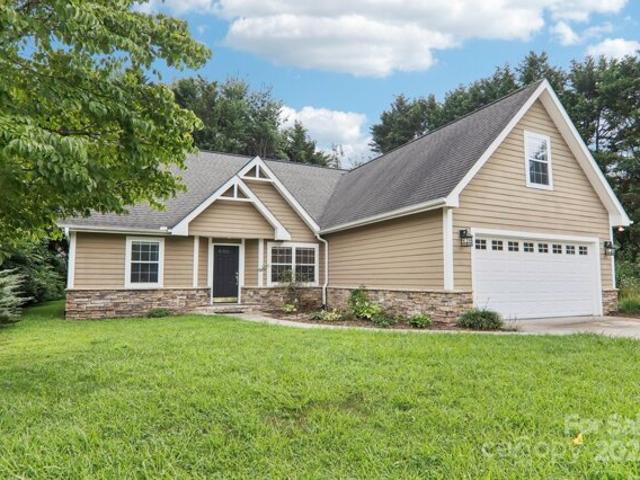 House for sale in Fletcher