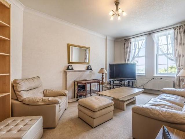 Apartment for rent in St. John's Wood, Greater London
