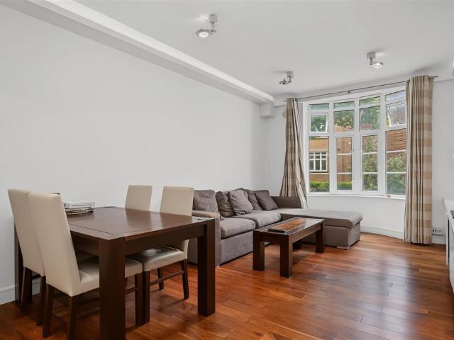 Apartment for rent in St. John's Wood, Greater London