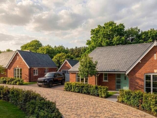 Bungalow for sale in Stalbridge