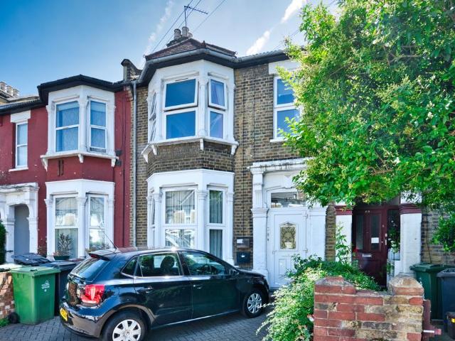Apartment for rent in Leyton, Greater London