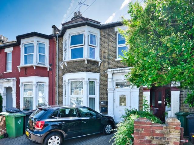 Apartment for rent in Leyton, Greater London