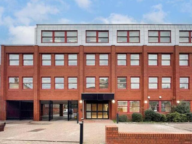 House for sale in Greater London