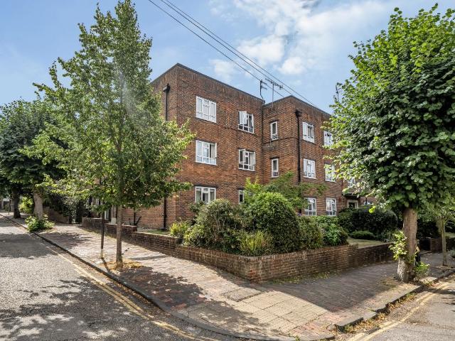 Apartment for rent in St James, Sandown Park