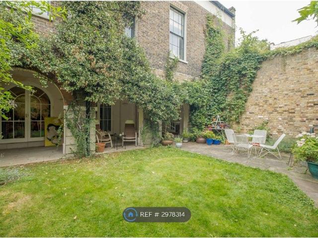 Apartment for rent in Camberwell, Greater London