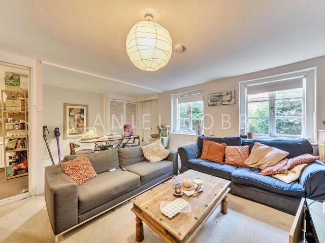 House for rent in Camberwell, Greater London
