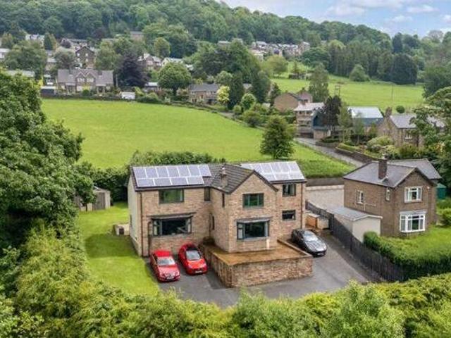 House for sale in Froggatt, East Midlands