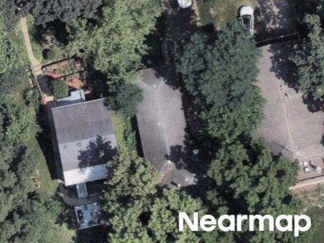 House for sale in Mchenry, Illinois