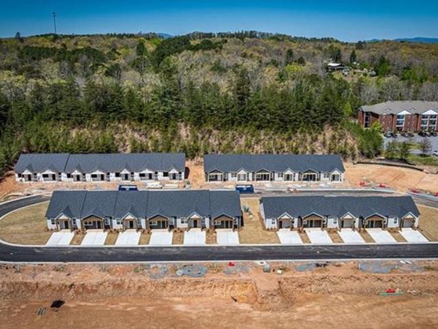 Townhouse for sale in Blue Ridge, Georgia