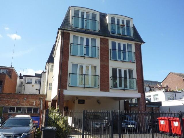 Apartment for rent in Slough