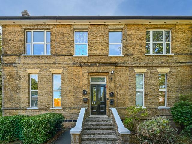 Apartment for rent in London Borough of Hounslow, Greater London