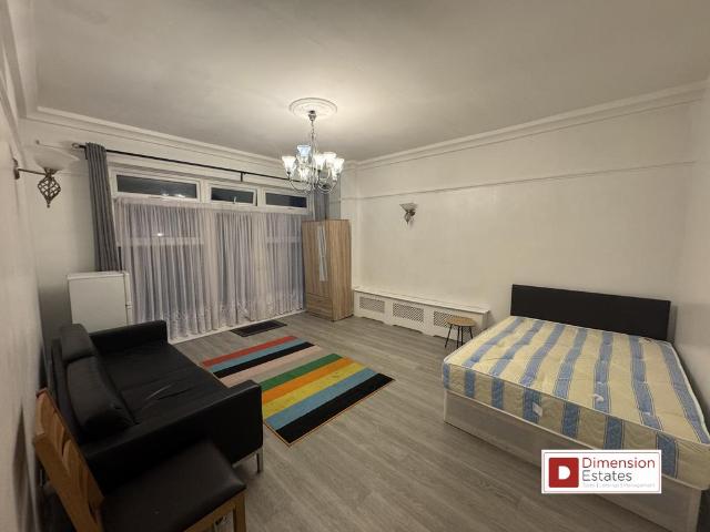 House for rent in London Borough of Redbridge, Greater London