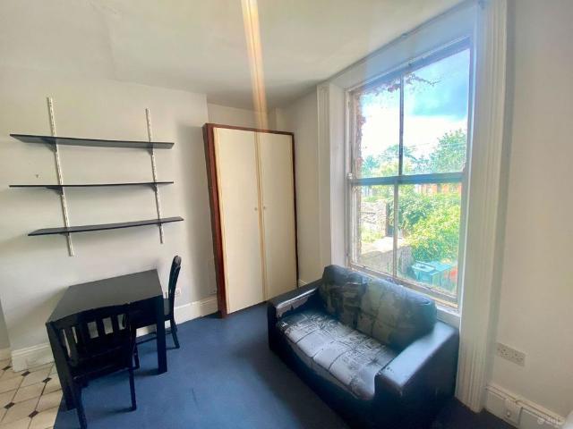 Apartment to rent in Bluebell, North Tipperary