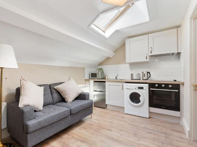 Apartment to rent in Bluebell, North Tipperary