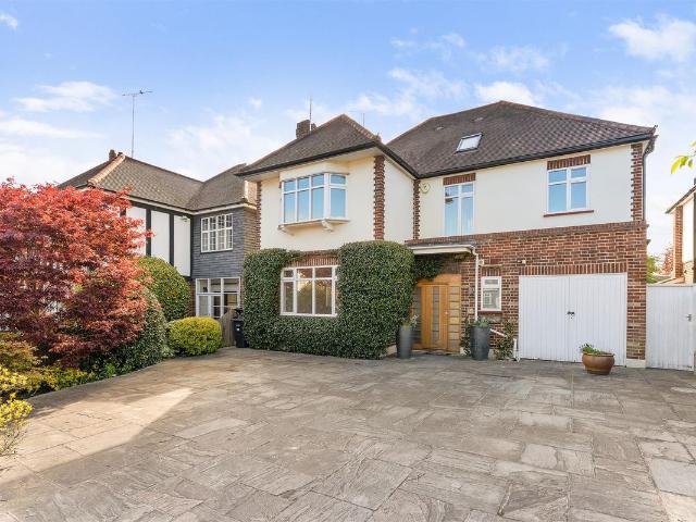 House for rent in London Borough of Redbridge, Greater London