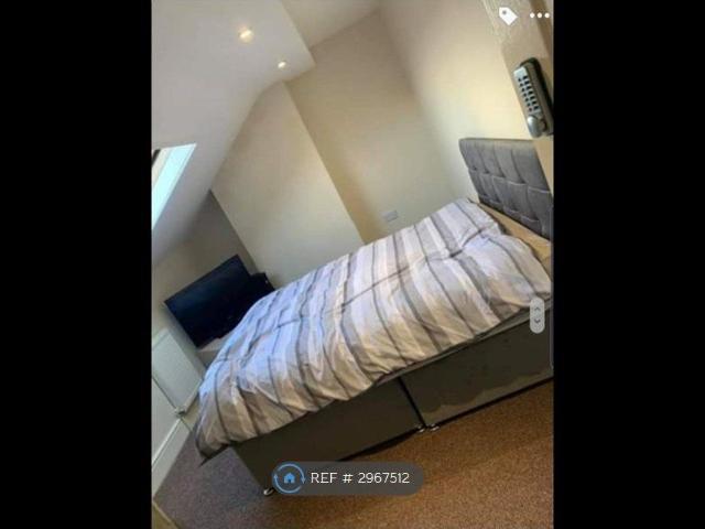 Room for rent in South Tranmere, Birkenhead