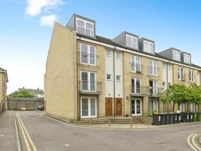 House for sale in King's Walden, Hertfordshire