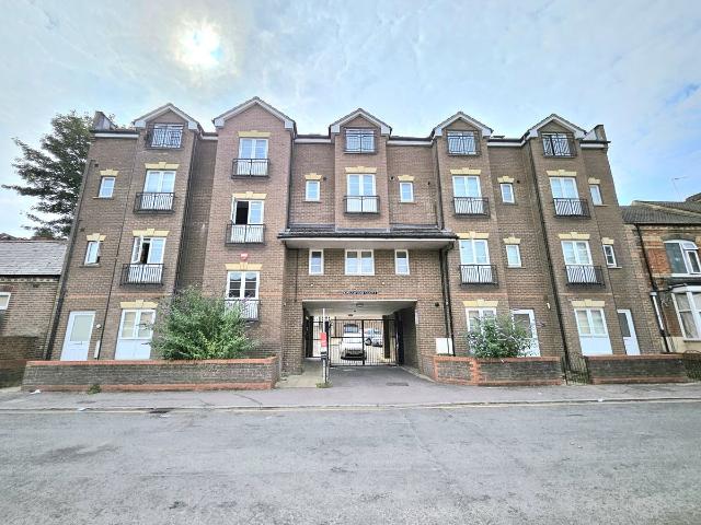 Apartment for rent in Spring Park, Luton