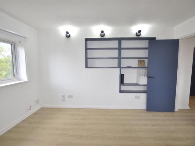 Apartment for rent in Lonesome, Greater London