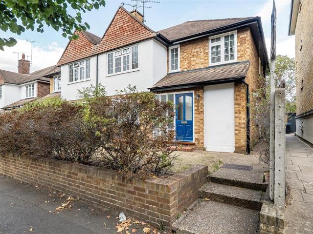 Apartment for rent in Surbiton, Greater London