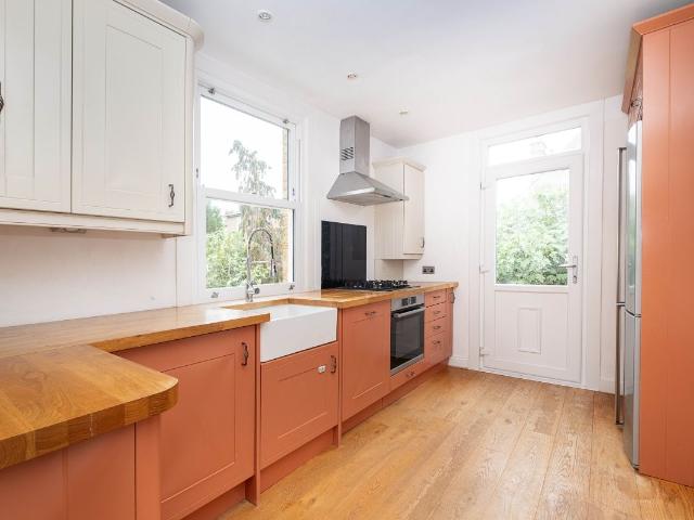 Apartment for rent in Royal Borough of Kingston upon Thames, Greater London