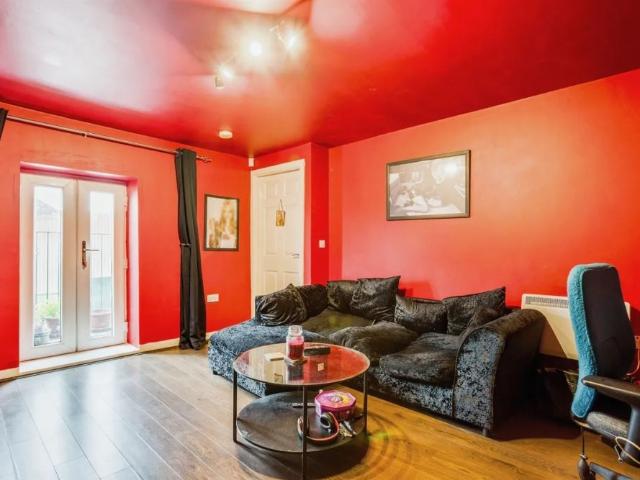 Apartment for rent in Belle Isle, West Yorkshire