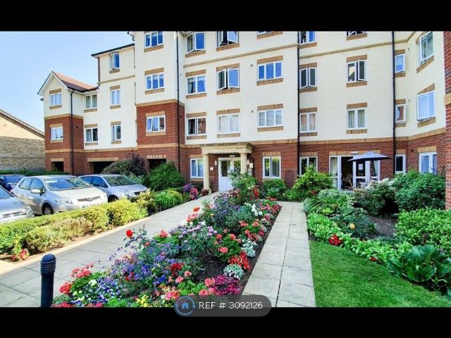 Apartment for rent in Horsell, Woking