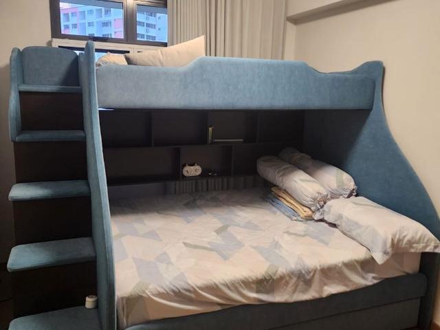 Detached House for rent in 23 North West