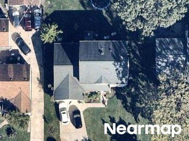 House for sale in Mundelein, Illinois